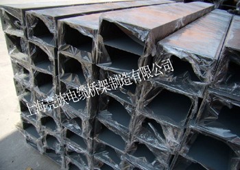 如何提高生產(chǎn)防火槽式電纜橋架自動(dòng)化強(qiáng)度？